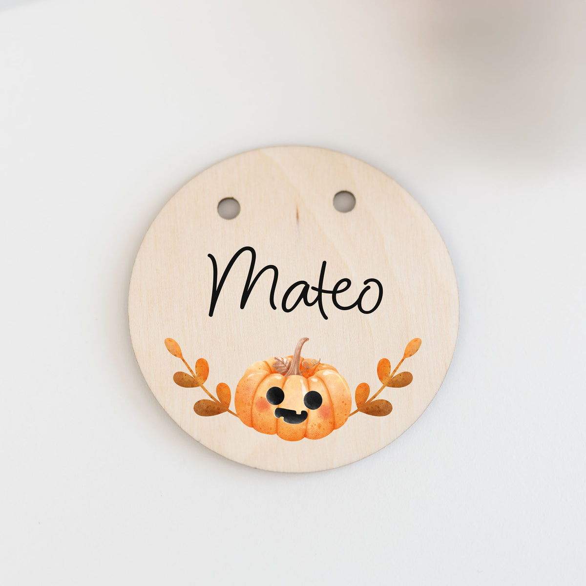 Personalisierter Korb mit Anhänger | Halloween Kürbis Bunt Name
