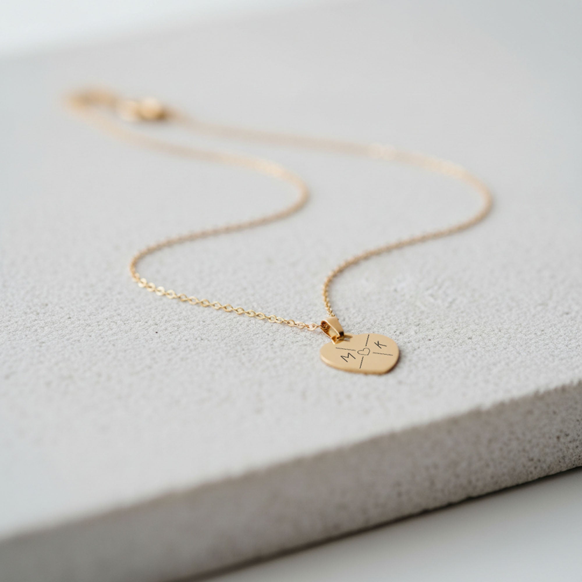 Personalisierte Herzkette mit Gravur | Kreuz Initialen