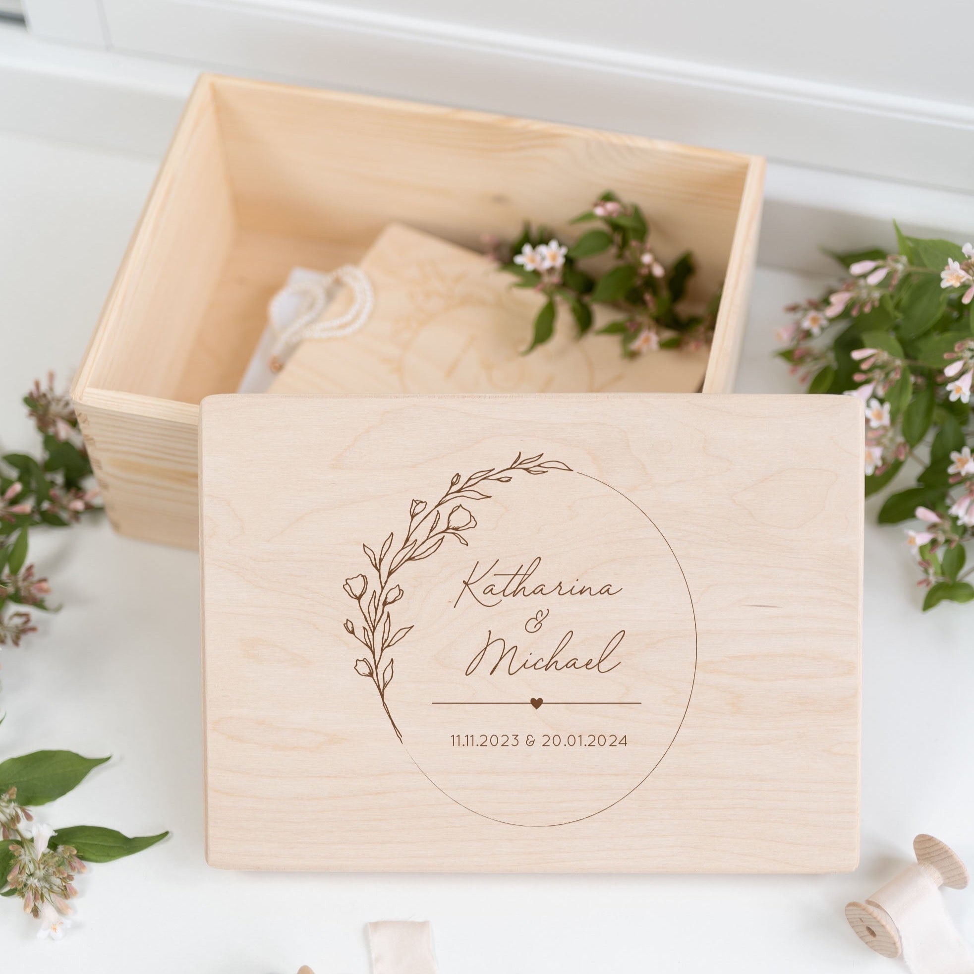 Erinnerungskiste | Hochzeit Blütenkranz