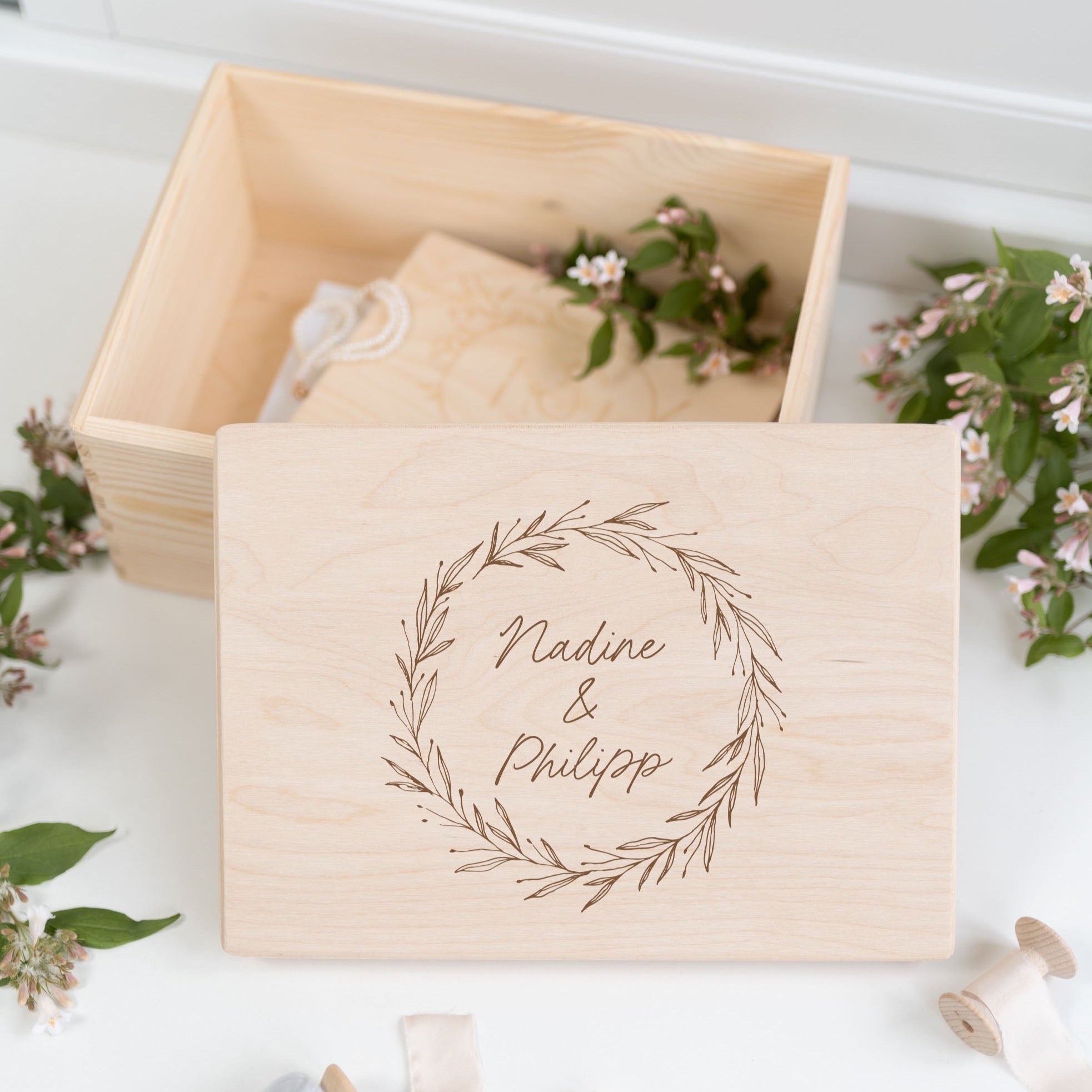 Erinnerungskiste | Hochzeit Kranz mit Namen