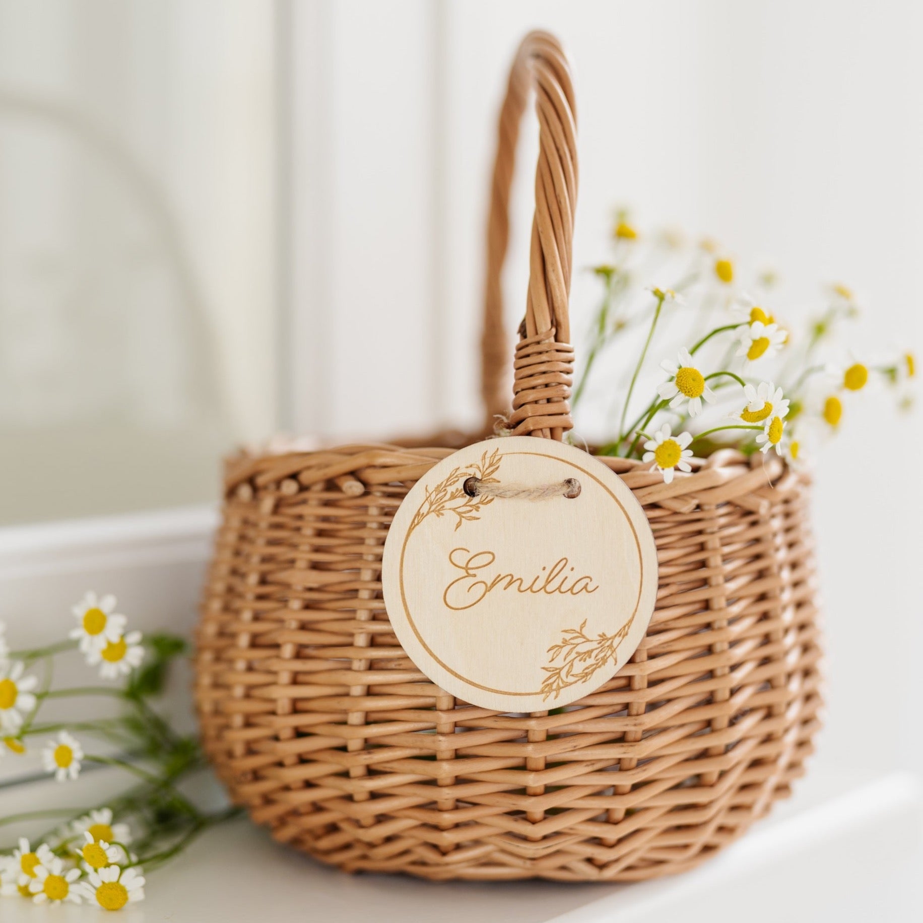 Personalisierter Korb mit Anhänger | Blätterkreis