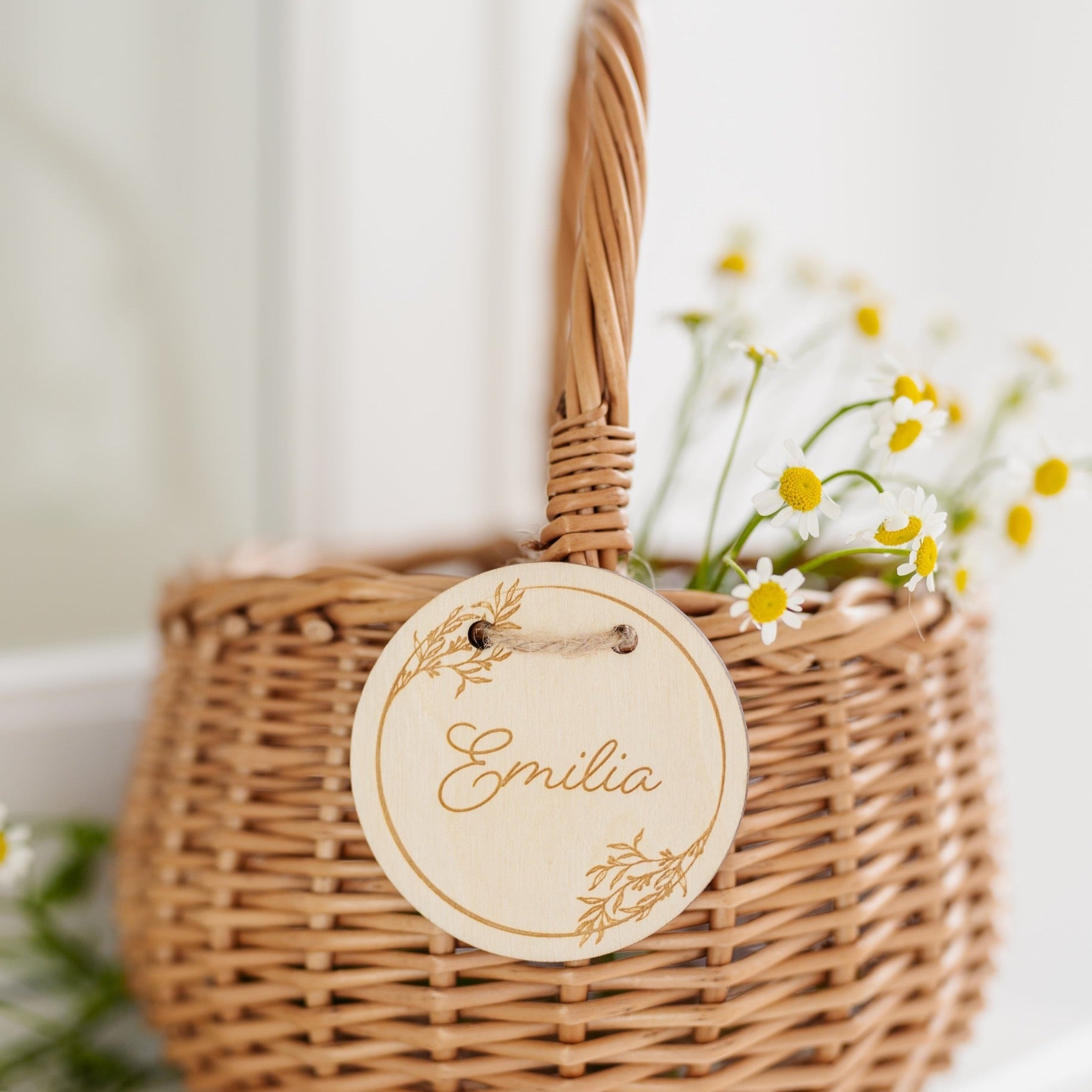Personalisierter Korb mit Anhänger | Blätterkreis