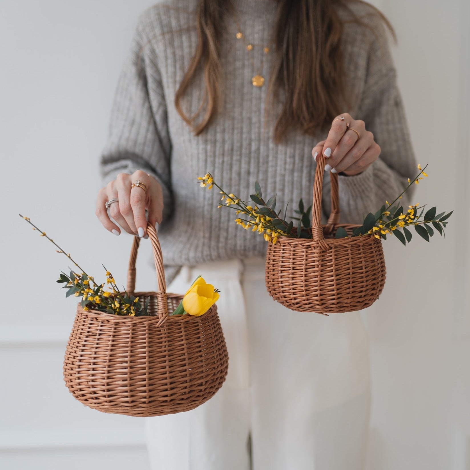 Personalisierter Korb mit Anhänger | Erstes Ostern Familie