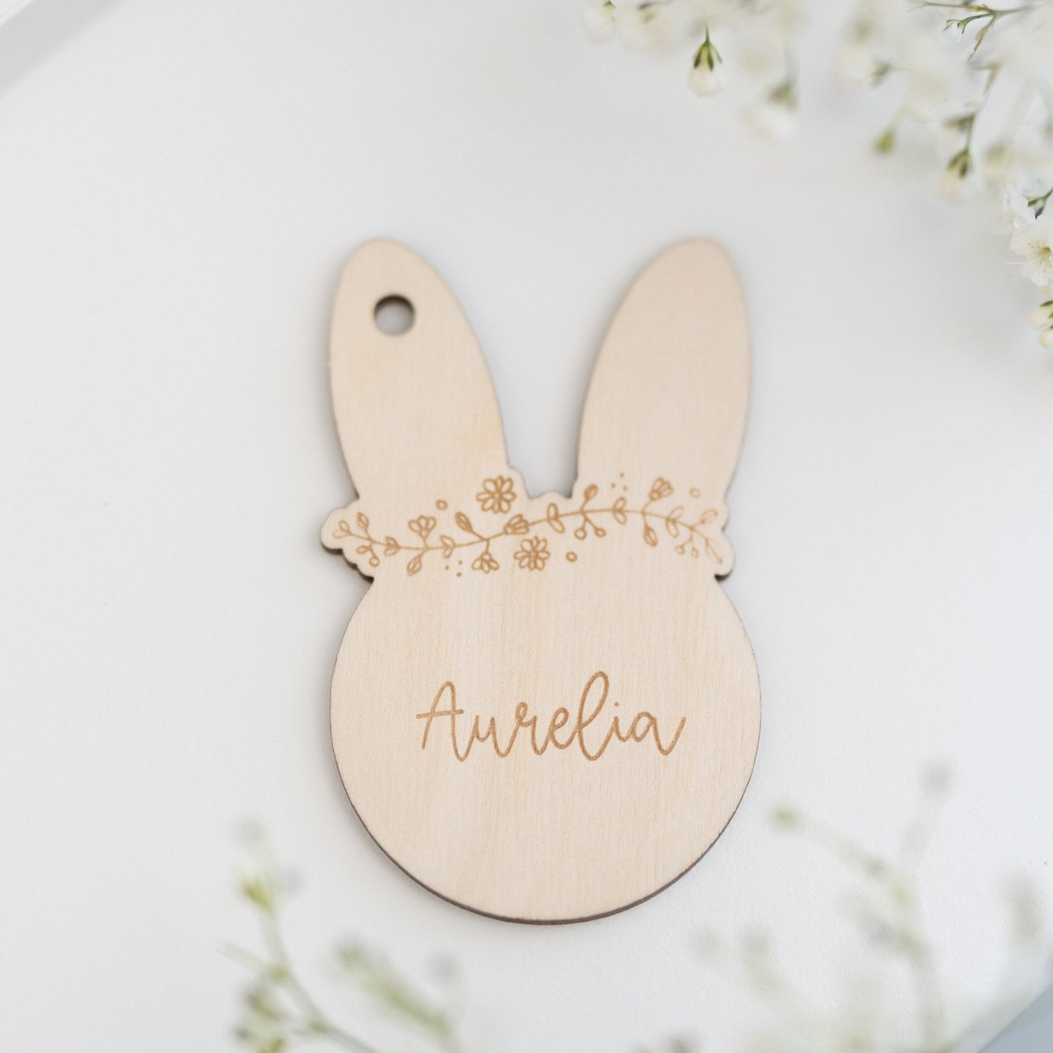 Personalisierter Korb mit Anhänger | Hase Blümchen