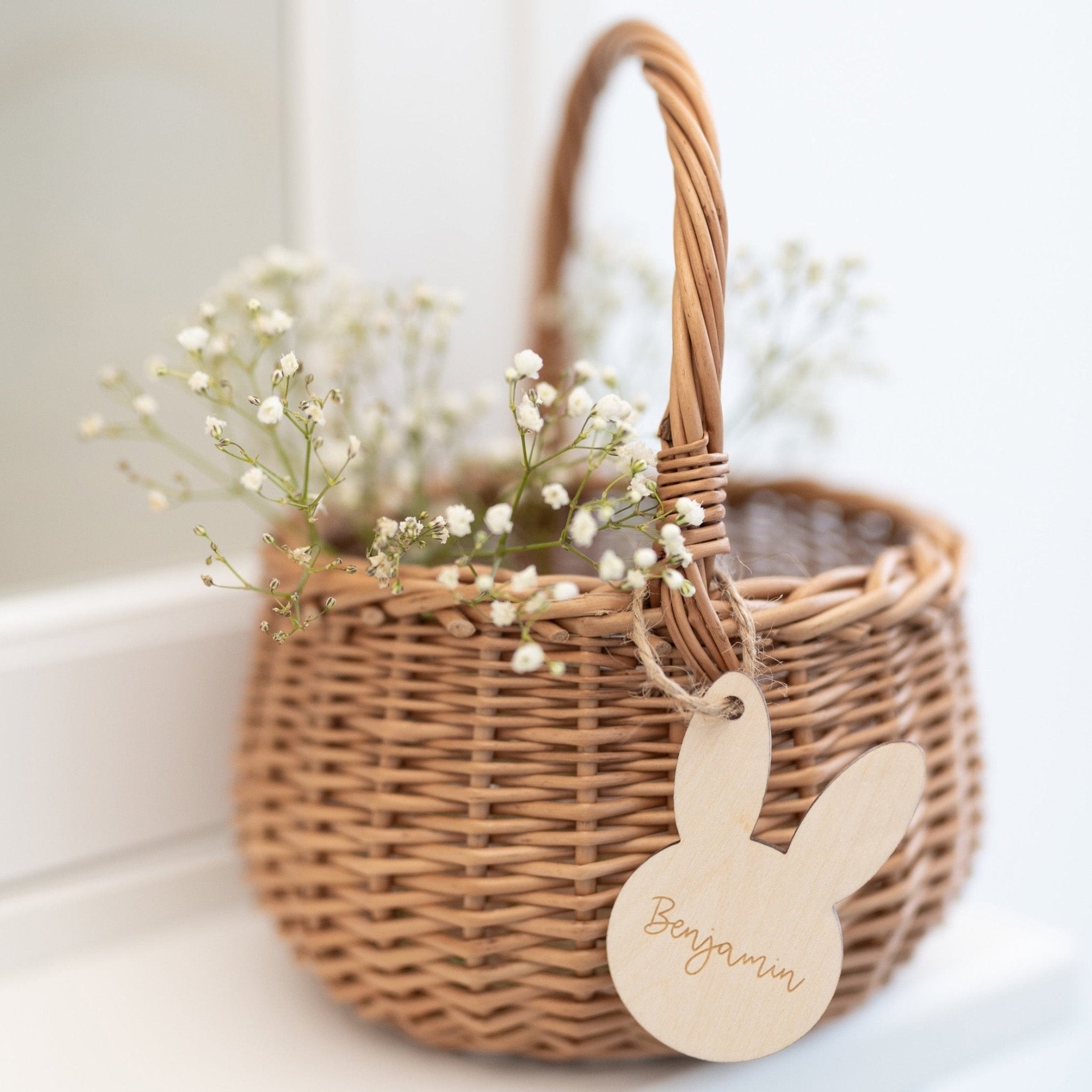 Personalisierter Korb mit Anhänger | Hase schlicht