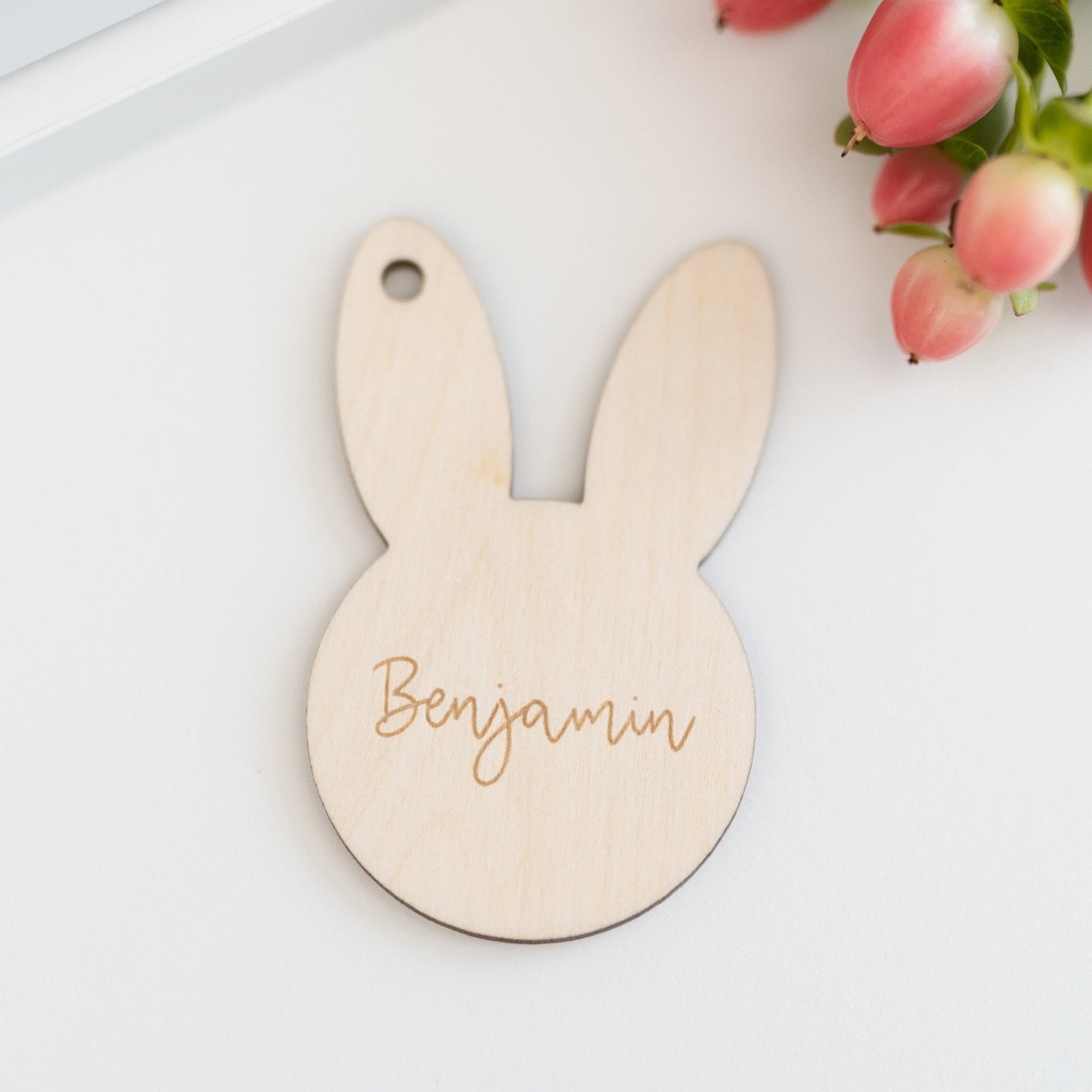 Personalisierter Korb mit Anhänger | Hase schlicht