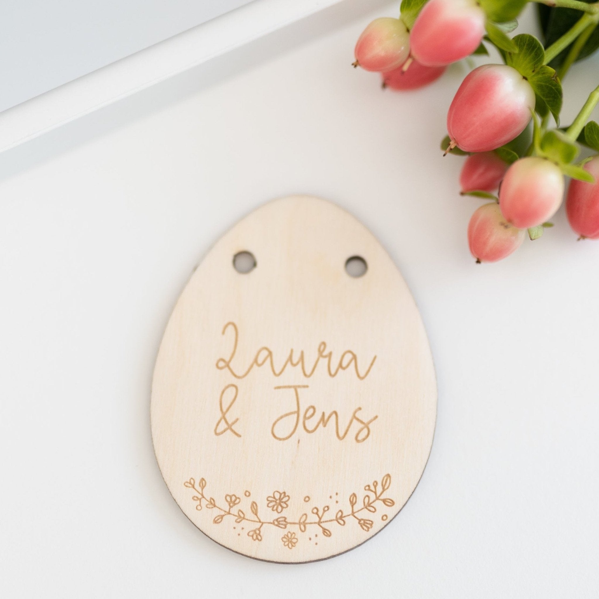 Personalisierter Korb mit Anhänger | Pärchenname Ei