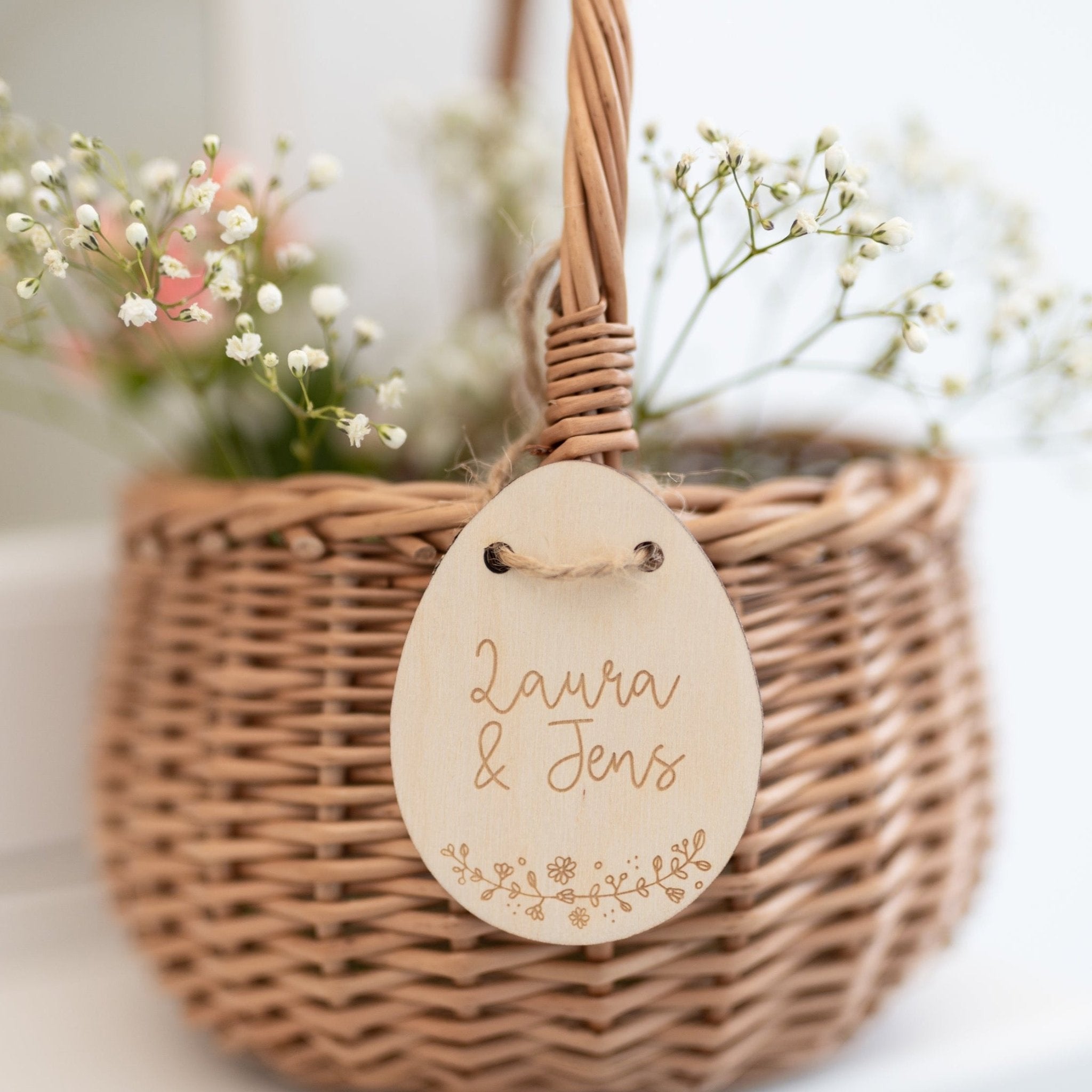 Personalisierter Korb mit Anhänger | Pärchenname Ei
