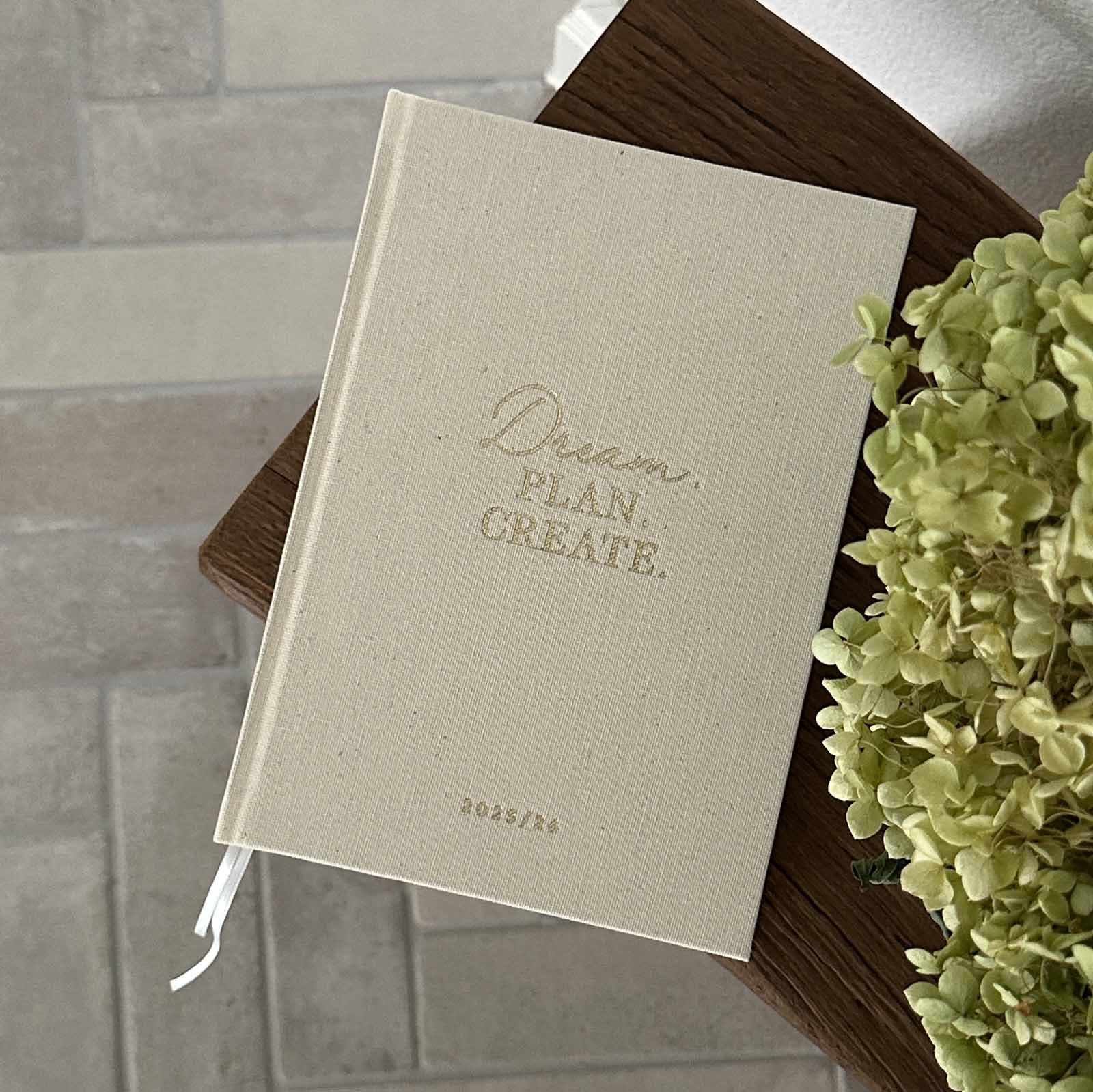 Wochenkalender 25/26 | Natur Leinen