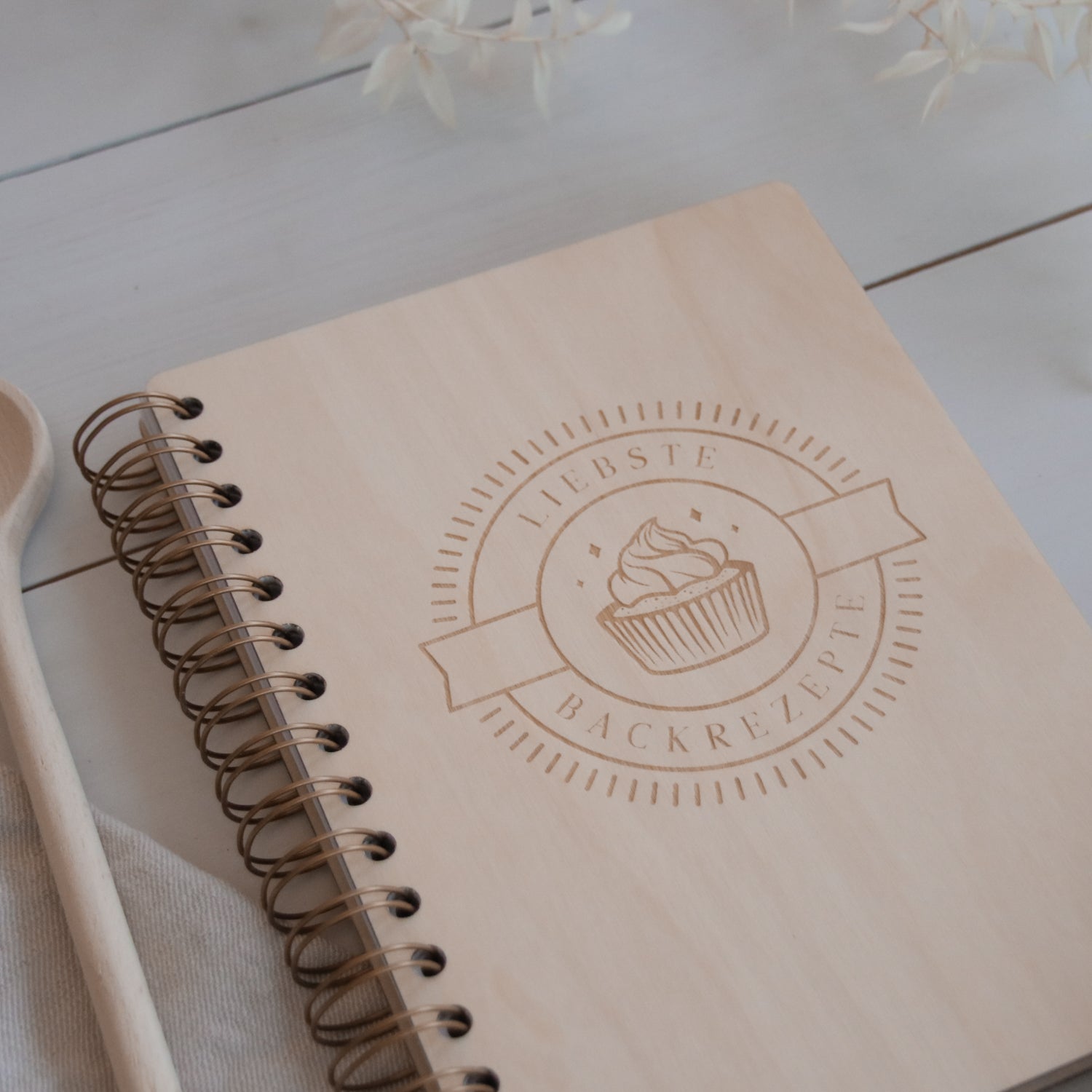 Holzbuch Backbuch | Liebste Backrezepte