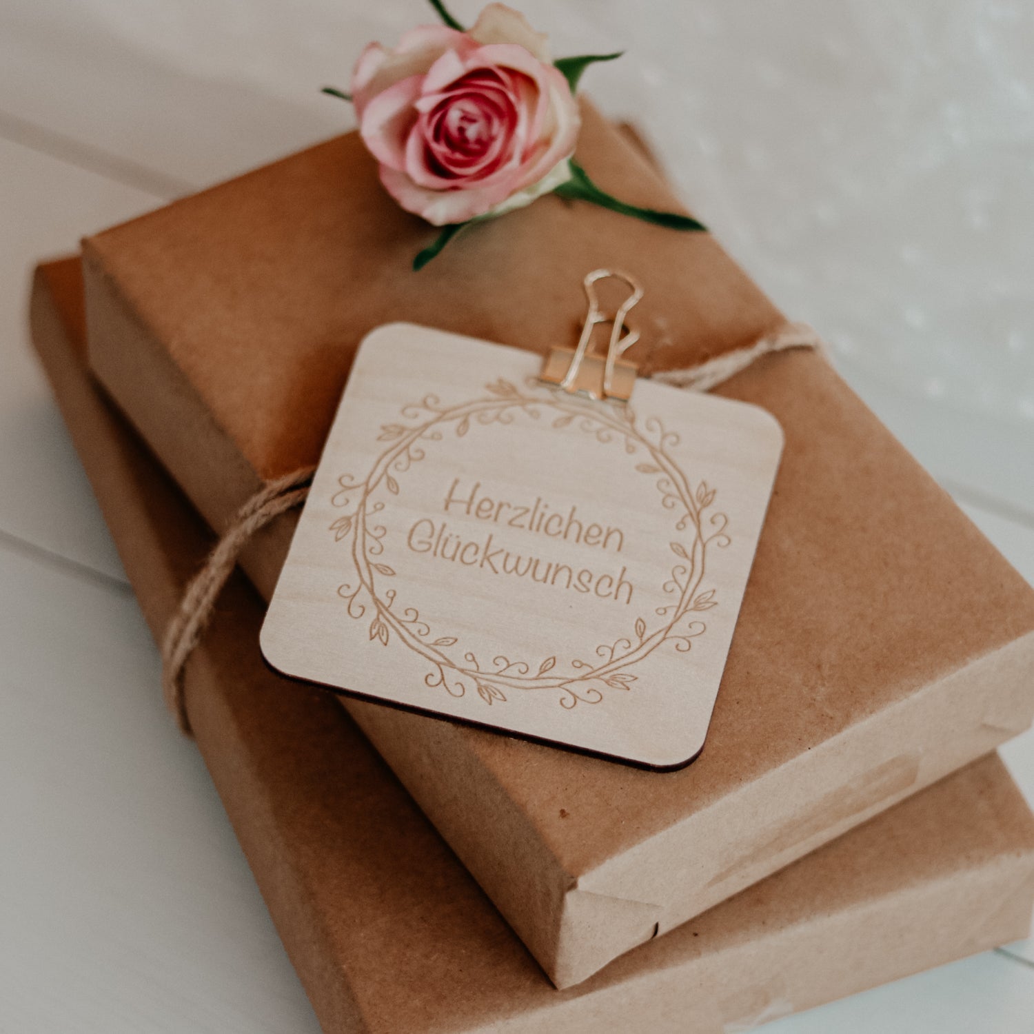 Holzkarte | Blumenkranz Glückwunsch