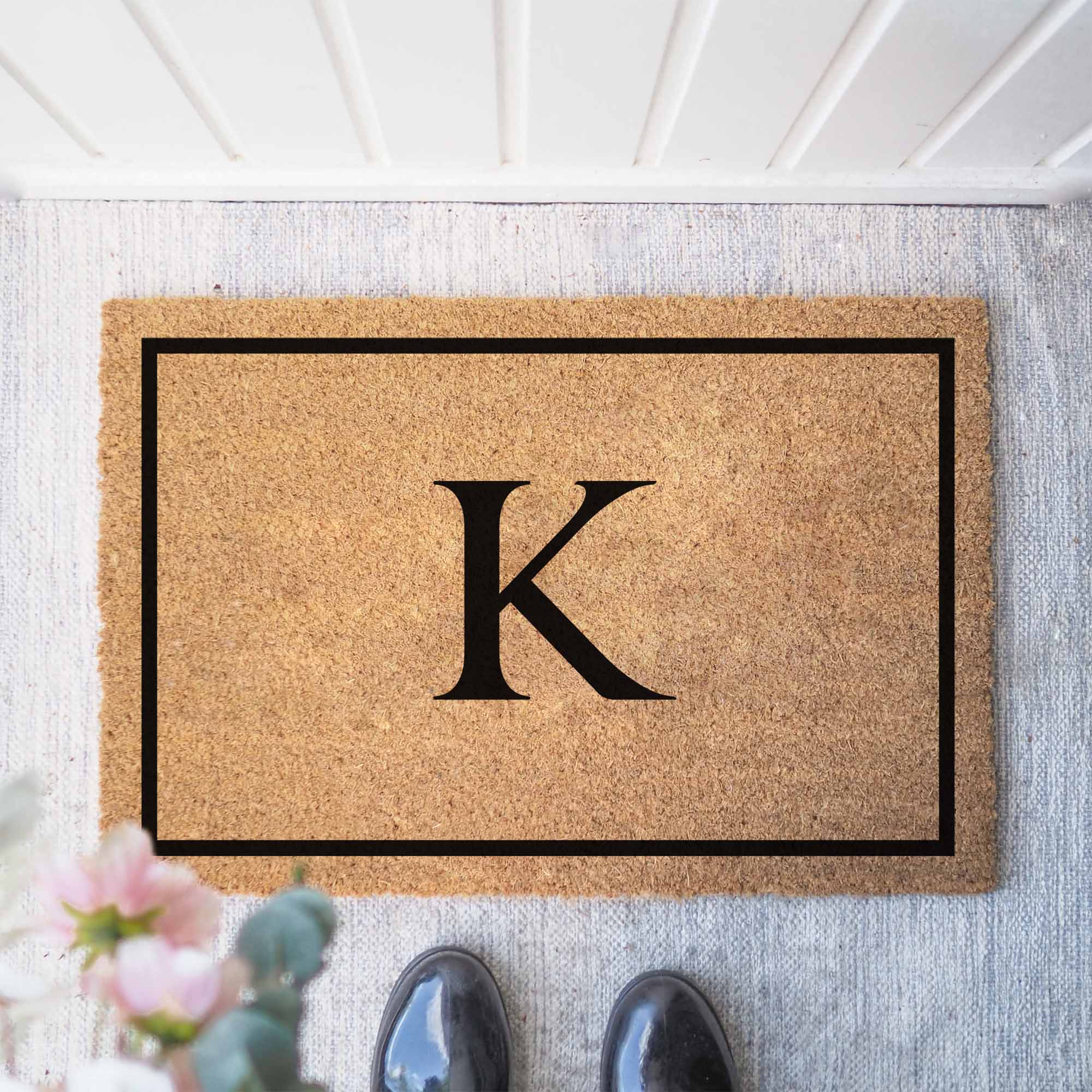 Personalisierte Kokos Fußmatte | Initial Rahmen