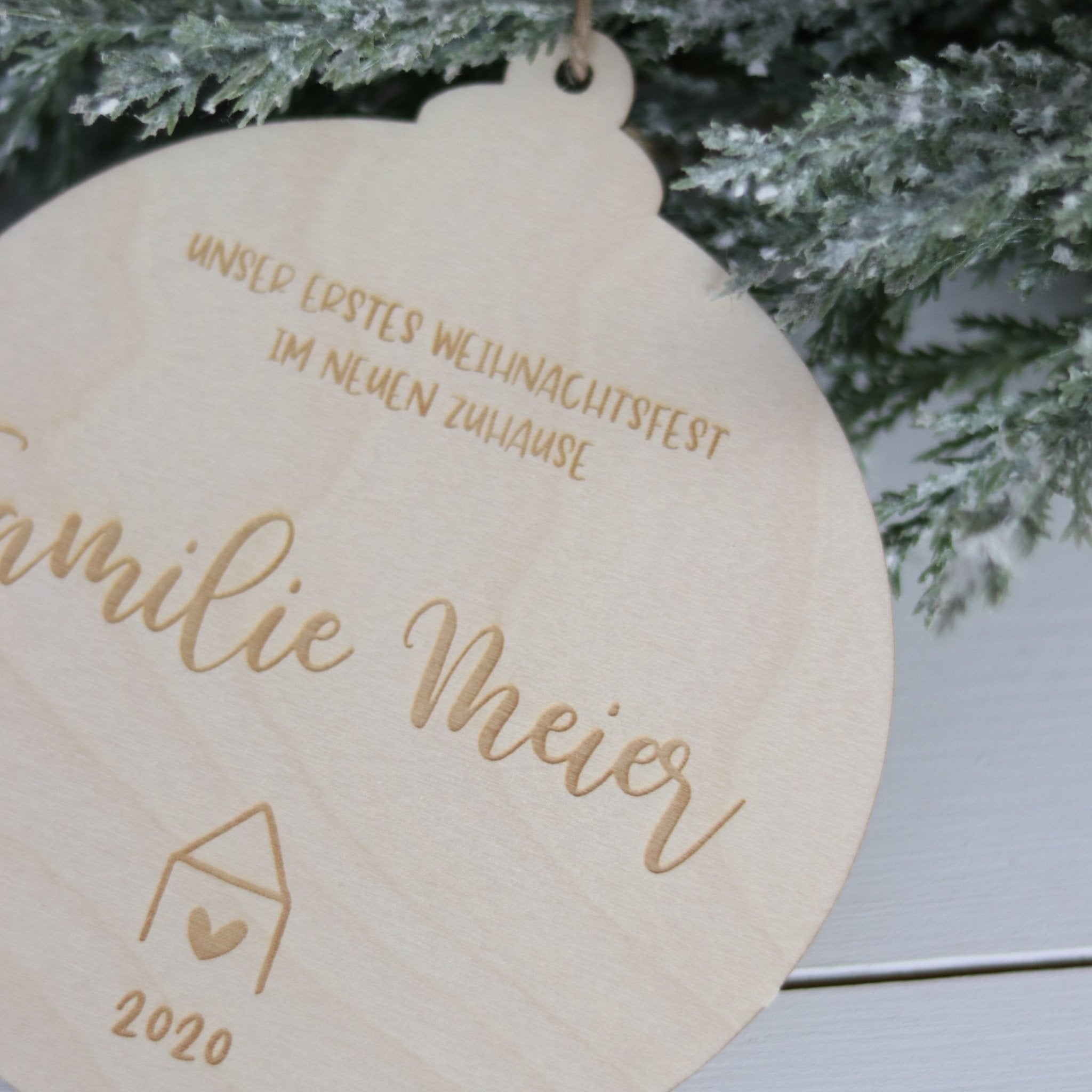 Personalisierte Weihnachtskugel | Neues Zuhause