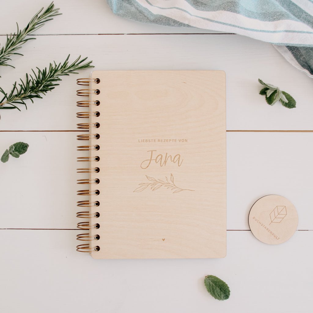 Personalisiertes Rezeptbuch Holzbuch 'Liebste Rezepte'