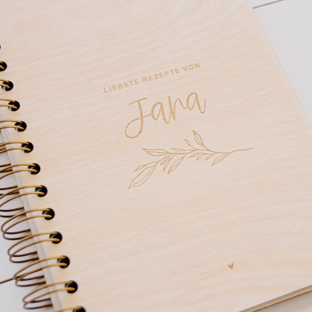 Personalisiertes Rezeptbuch Holzbuch 'Liebste Rezepte'