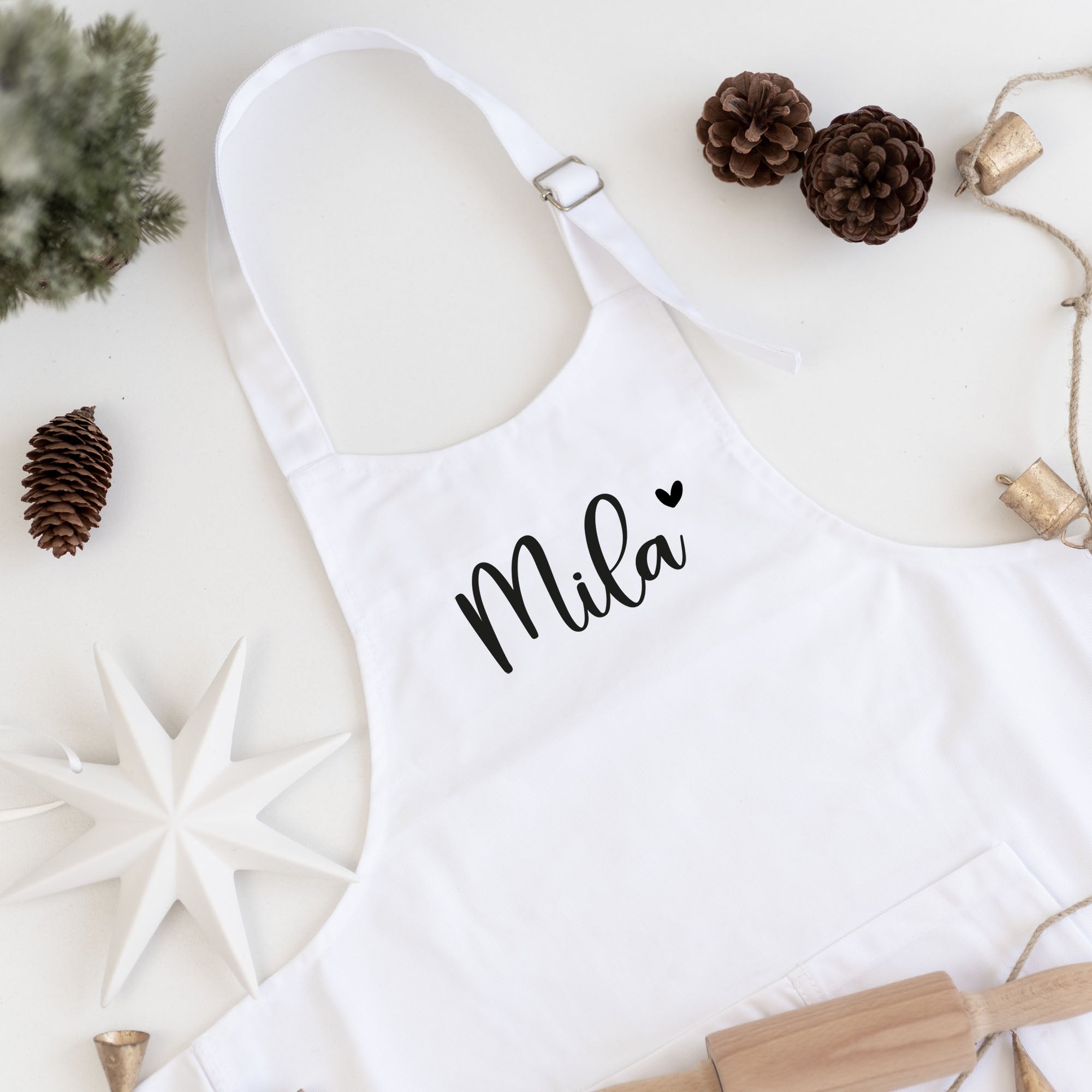 Personalisierte Kinderschürze WEISS | Name mit Herz
