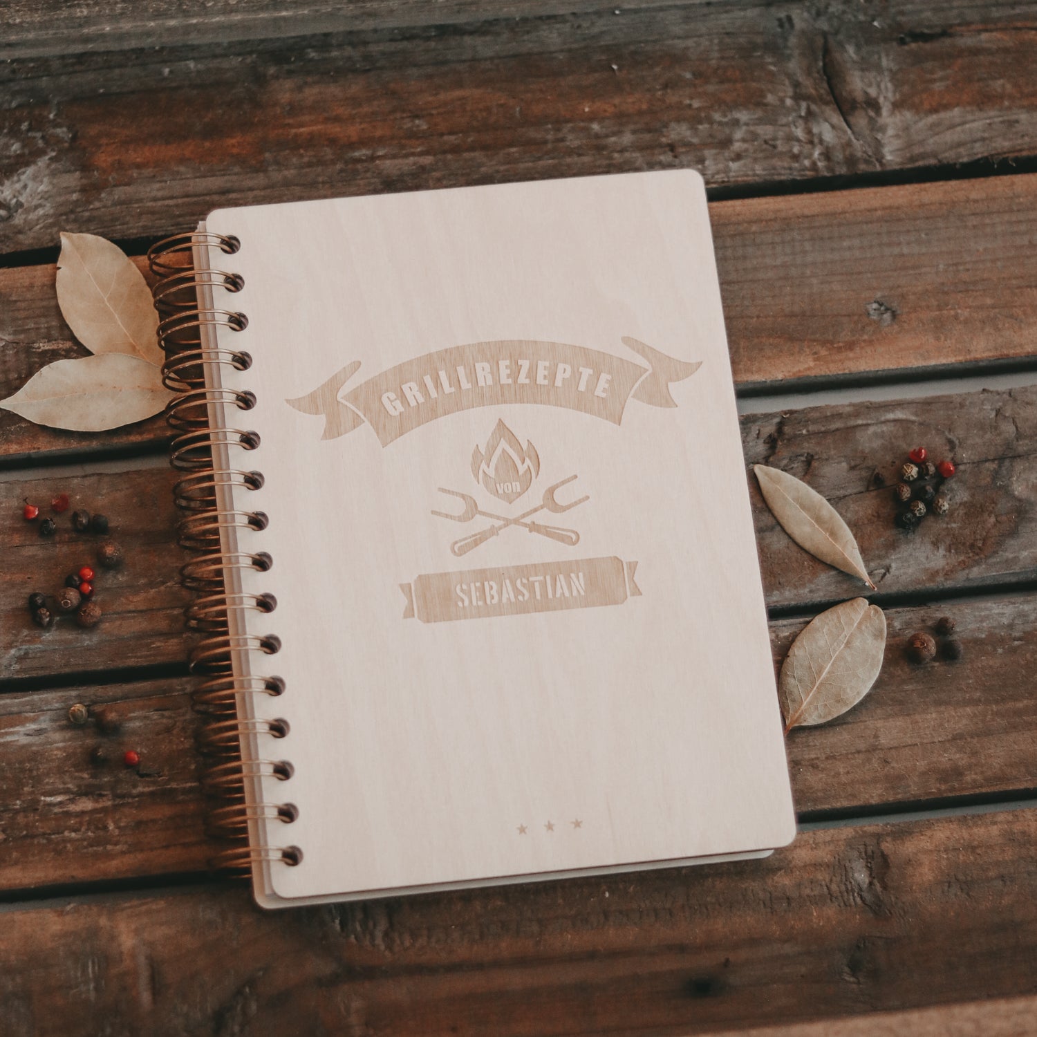 Personalisiertes Holzbuch Grillbuch 'Besteck'