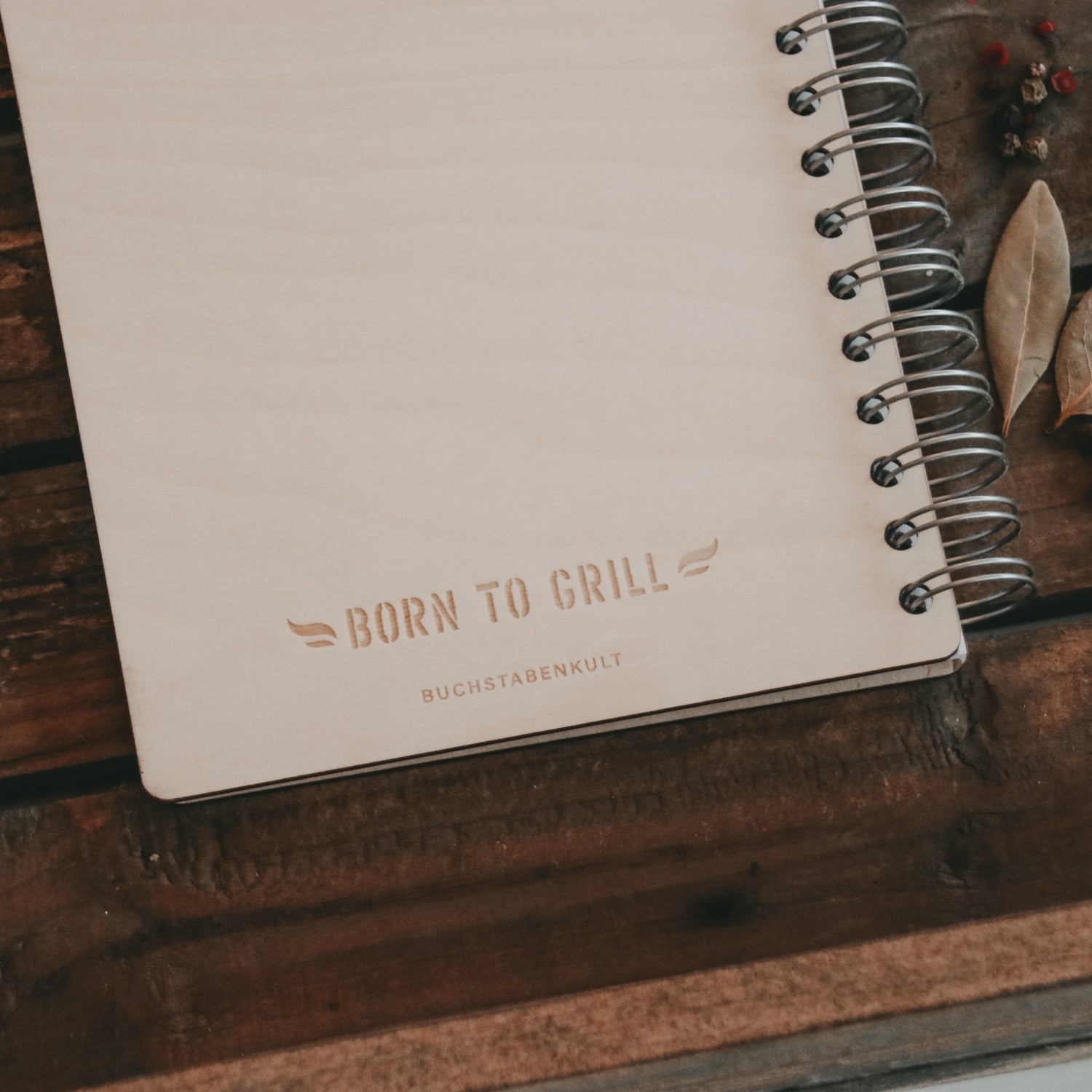 Personalisiertes Holzbuch Grillbuch 'Bulle'